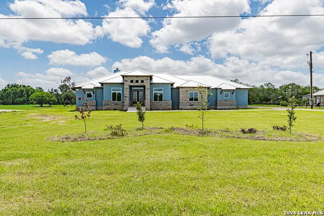 731 County Road 356 Adkins, TX 78101