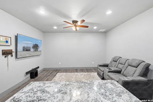731 County Road 356 Adkins, TX 78101