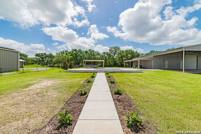 731 County Road 356 Adkins, TX 78101