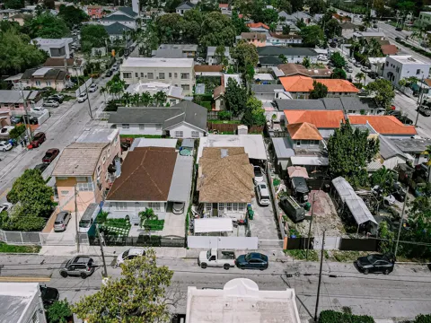 1757 NW 1st Street