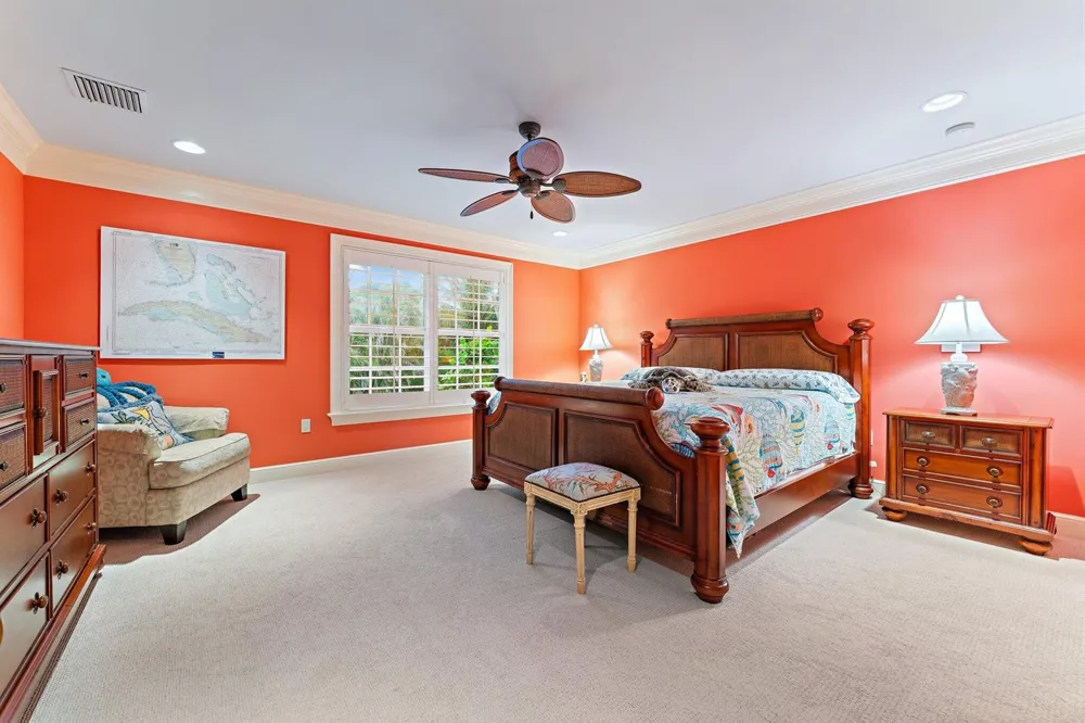 31 Beach Road Jupiter Island, FL 33455