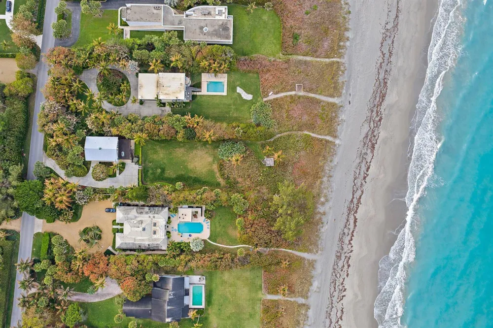 31 Beach Road Jupiter Island, FL 33455