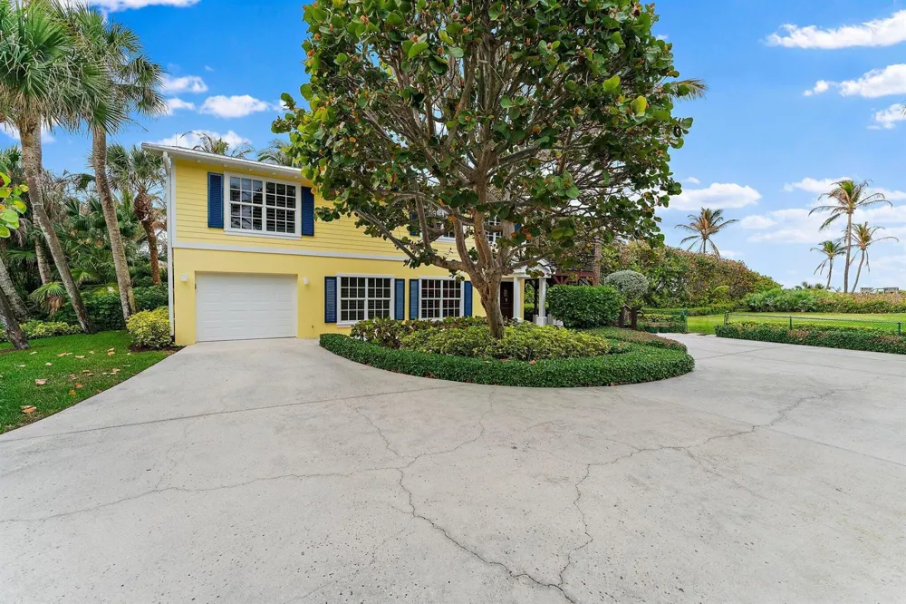 31 Beach Road Jupiter Island, FL 33455