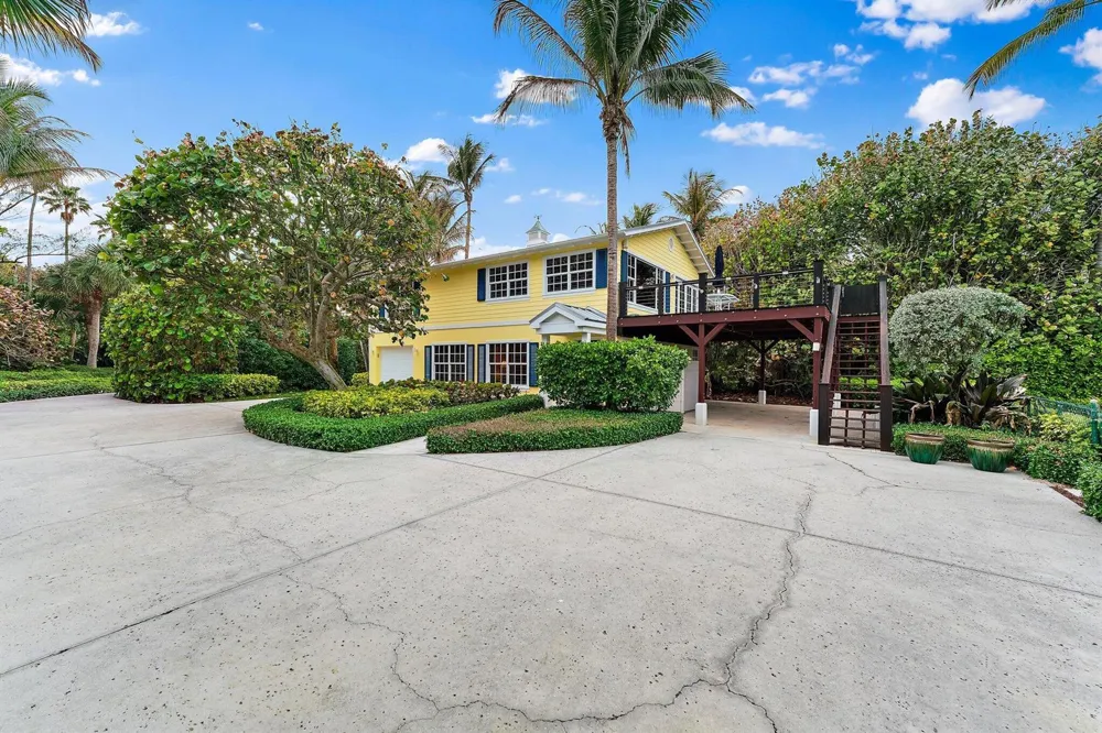 31 Beach Road Jupiter Island, FL 33455