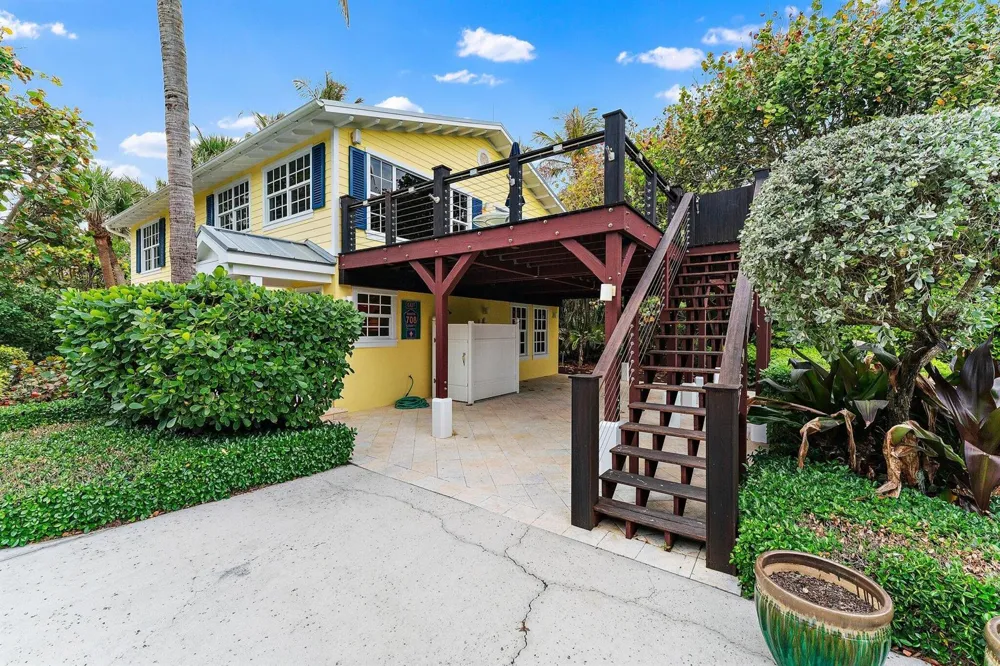 31 Beach Road Jupiter Island, FL 33455