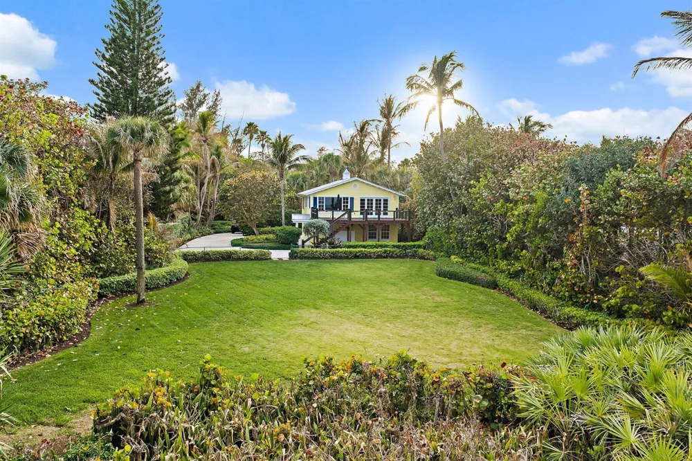 31 Beach Road Jupiter Island, FL 33455