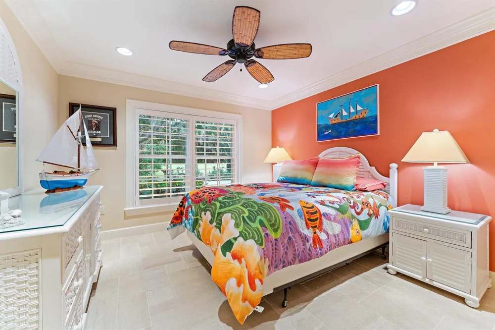 31 Beach Road Jupiter Island, FL 33455