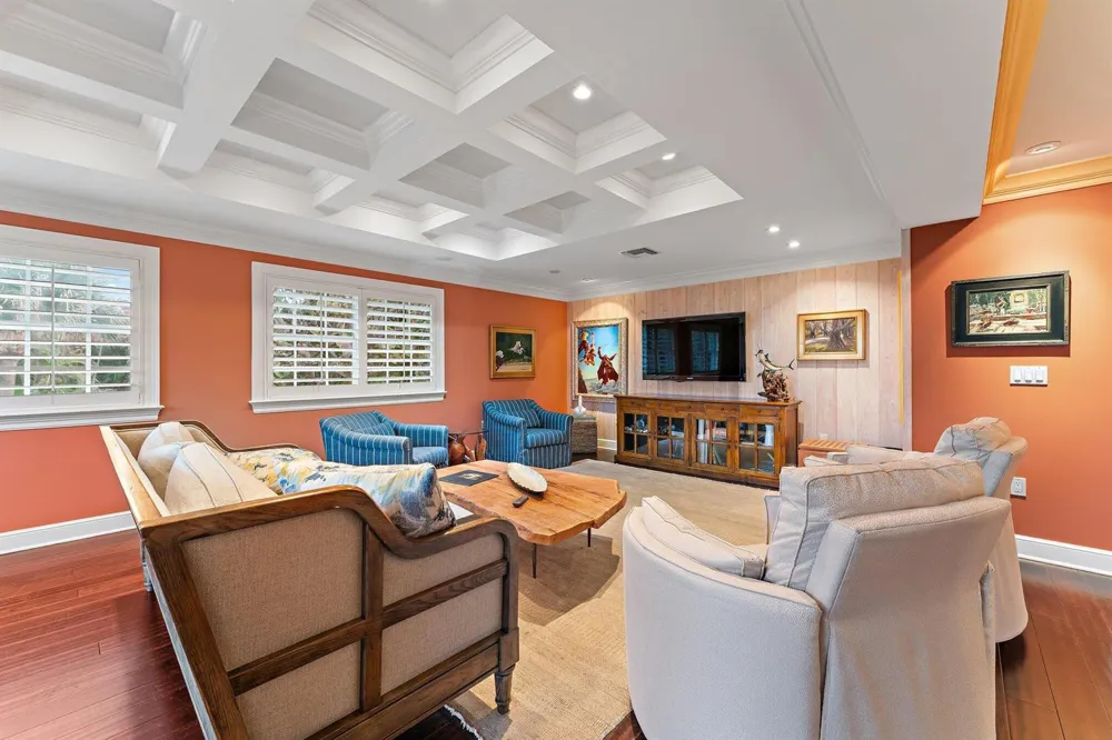31 Beach Road Jupiter Island, FL 33455