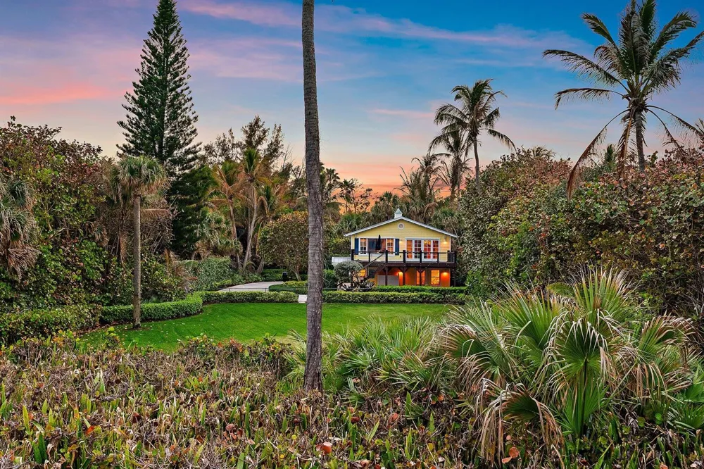 31 Beach Road Jupiter Island, FL 33455