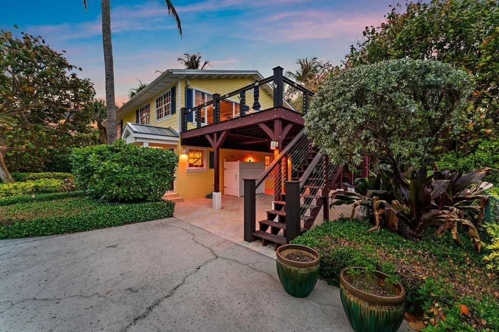 31 Beach Road Jupiter Island, FL 33455