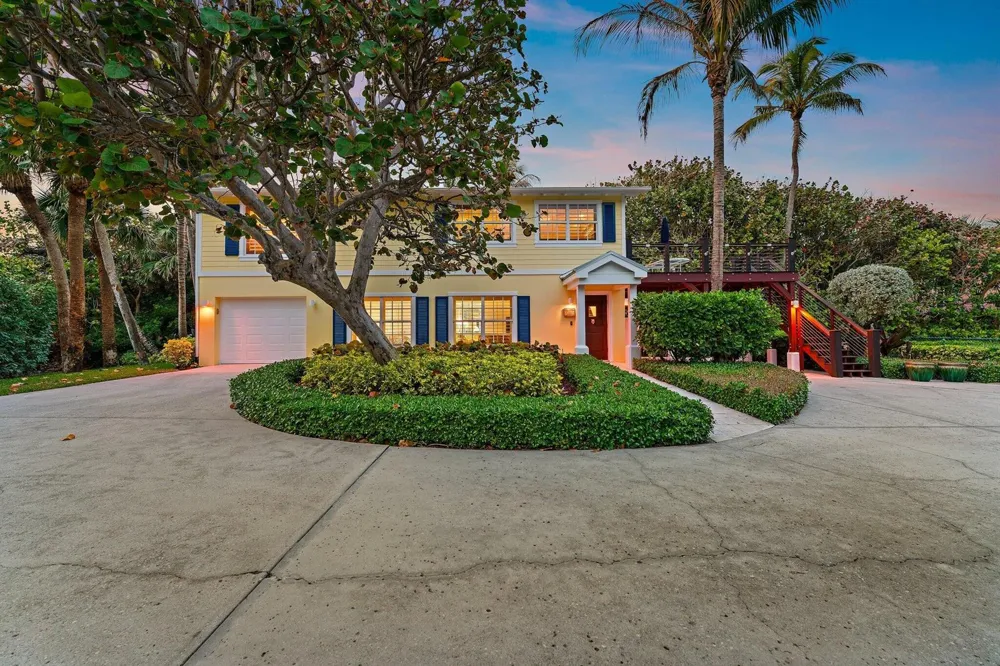 31 Beach Road Jupiter Island, FL 33455