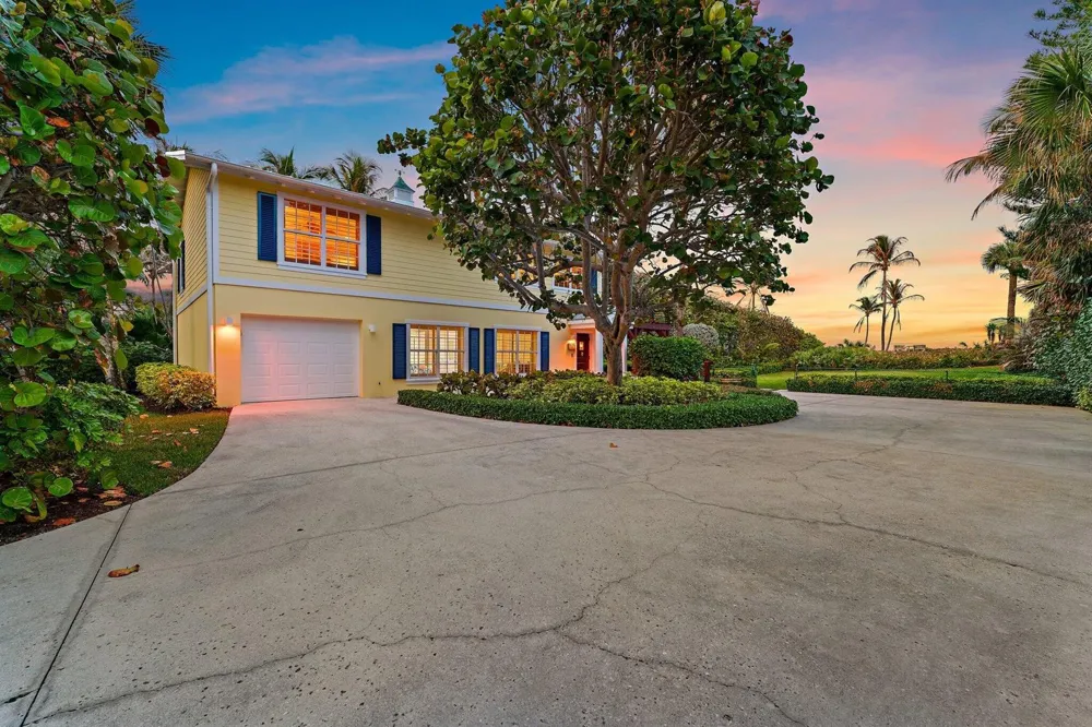 31 Beach Road Jupiter Island, FL 33455