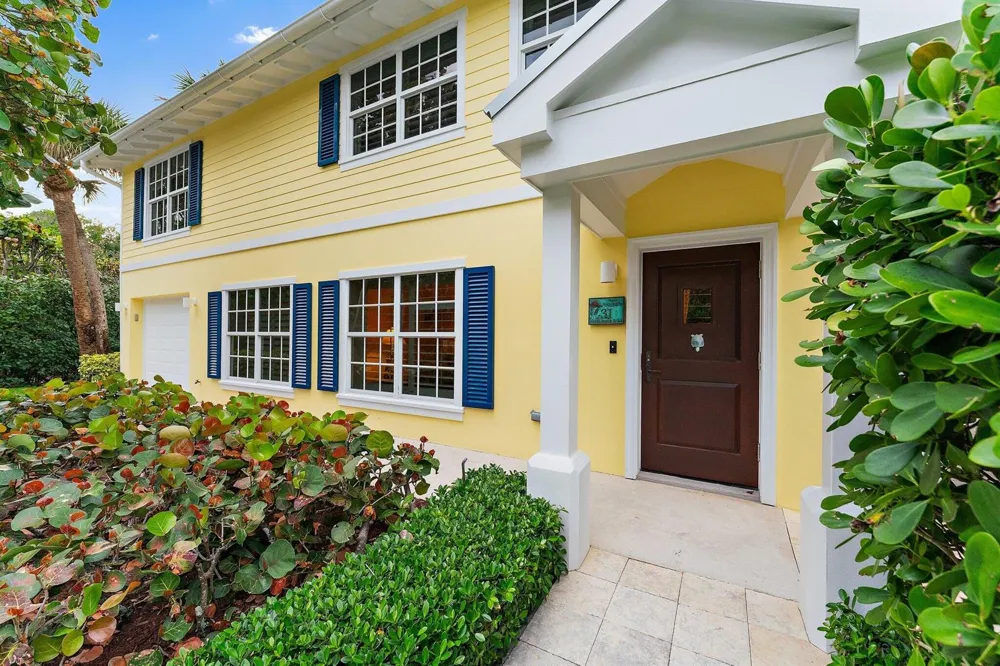 31 Beach Road Jupiter Island, FL 33455