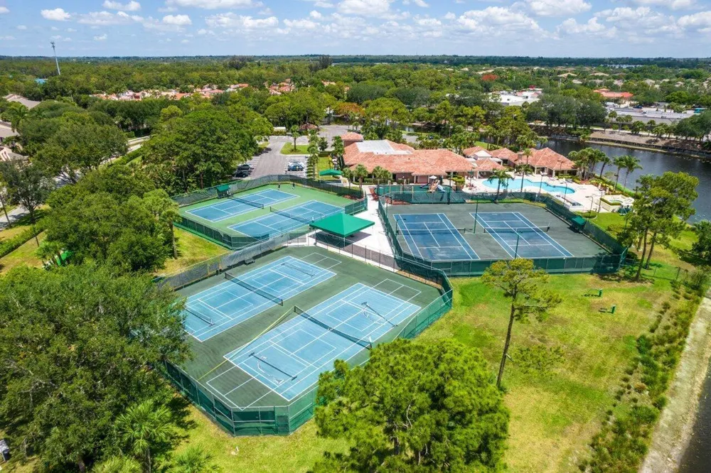 2224 Soundings Court 