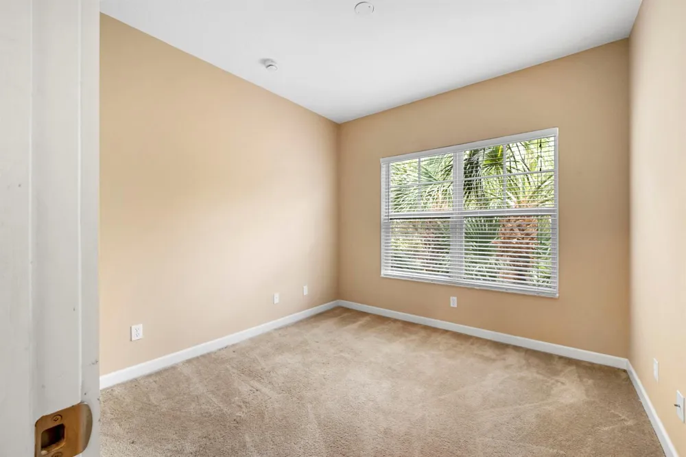 2545 Creekside Drive Fort Pierce, FL 34981