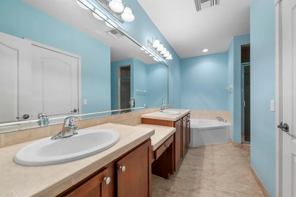 2545 Creekside Drive Fort Pierce, FL 34981