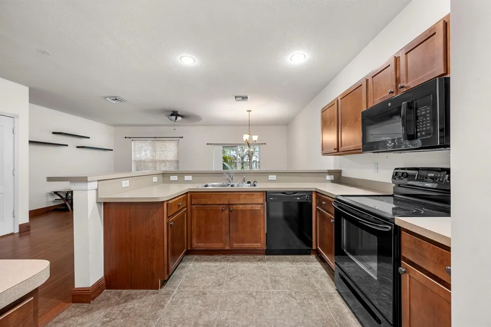 2545 Creekside Drive Fort Pierce, FL 34981