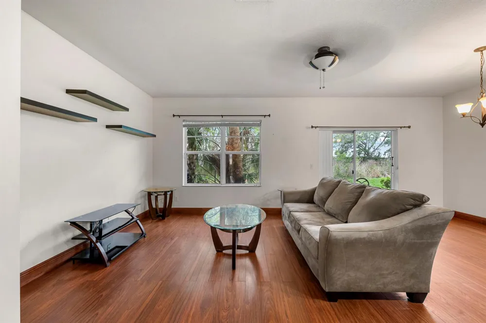 2545 Creekside Drive Fort Pierce, FL 34981