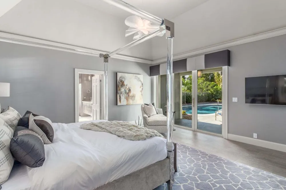 15 S Lake Trail Palm Beach, FL 33480