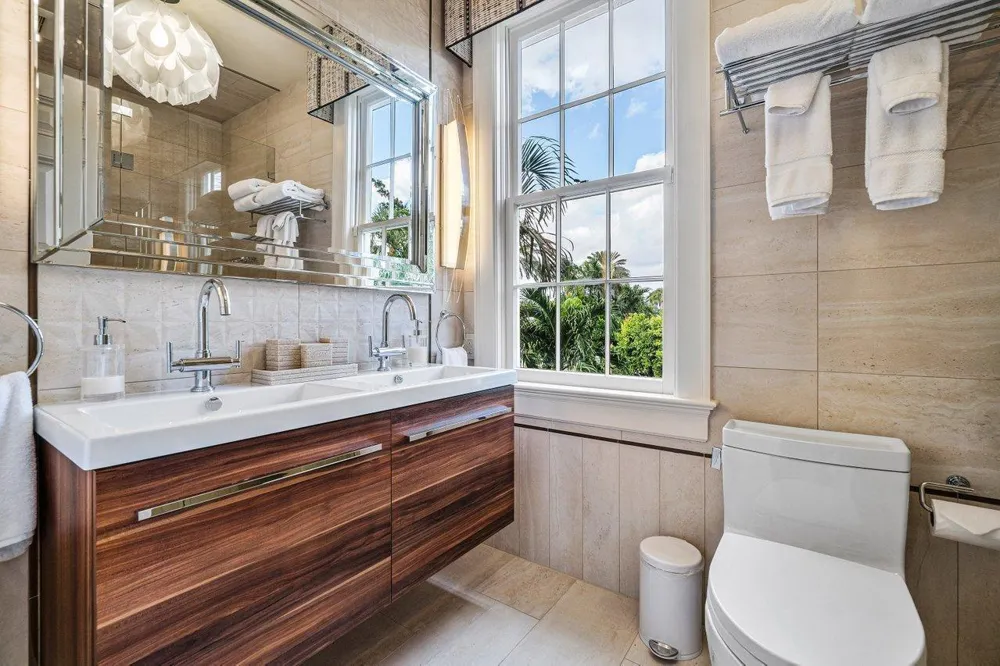15 S Lake Trail Palm Beach, FL 33480