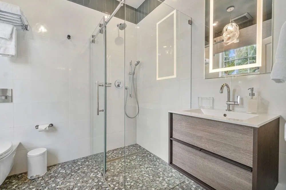 15 S Lake Trail Palm Beach, FL 33480
