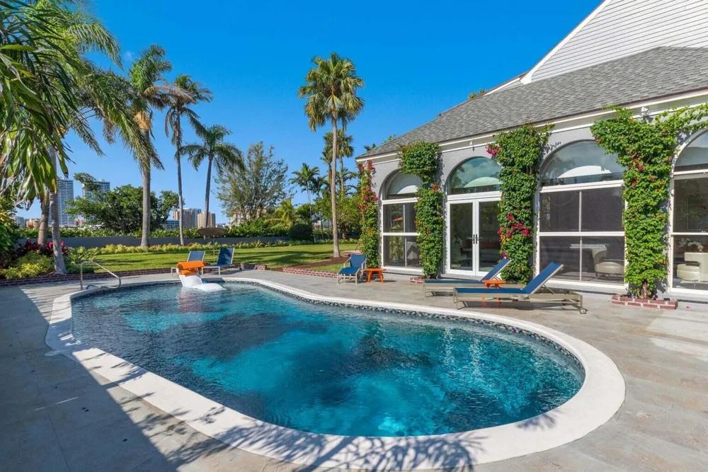 15 S Lake Trail Palm Beach, FL 33480