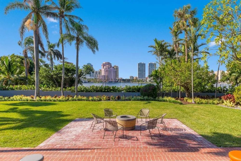 15 S Lake Trail Palm Beach, FL 33480