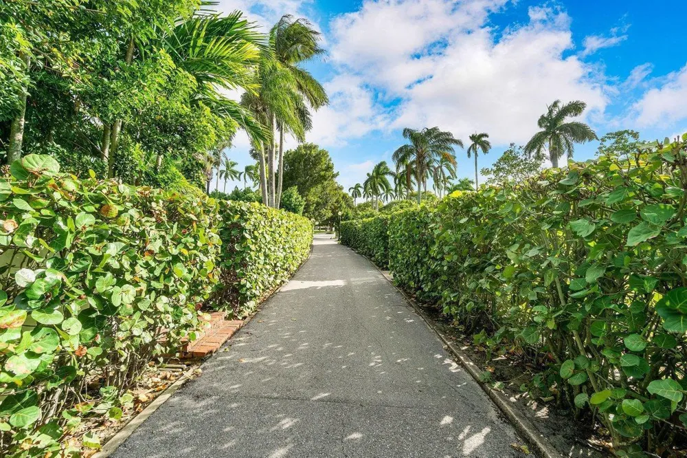 15 S Lake Trail Palm Beach, FL 33480