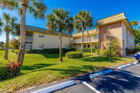 18 Vista Gardens Trail #205