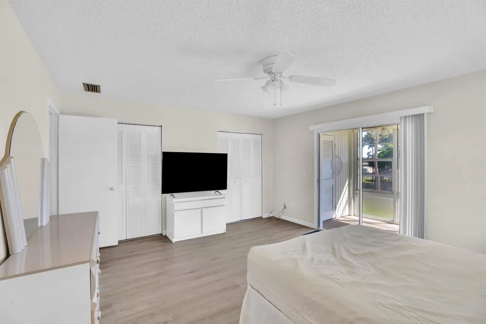 18 Vista Gardens Trail #205 Vero Beach, FL 32962
