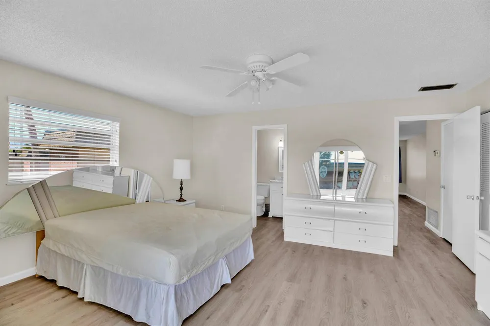 18 Vista Gardens Trail #205 Vero Beach, FL 32962