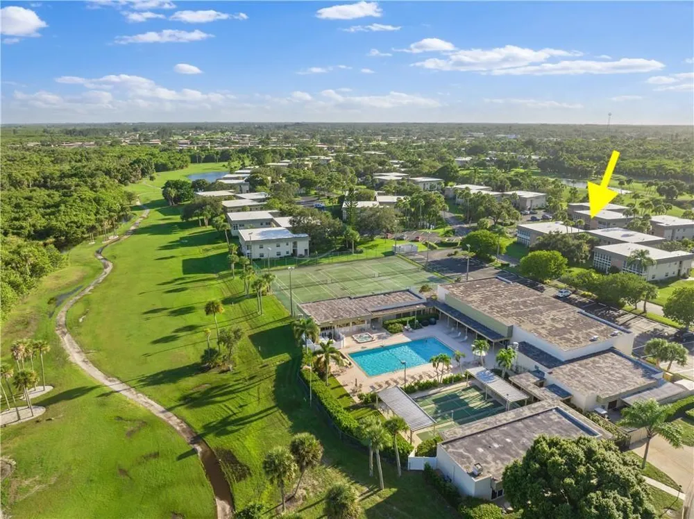 18 Vista Gardens Trail #205 Vero Beach, FL 32962