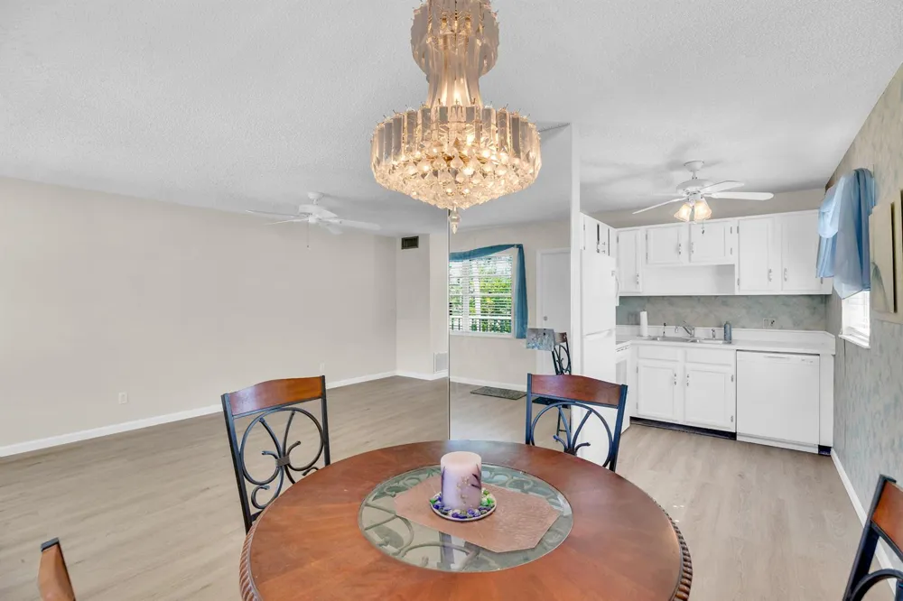 18 Vista Gardens Trail #205 Vero Beach, FL 32962