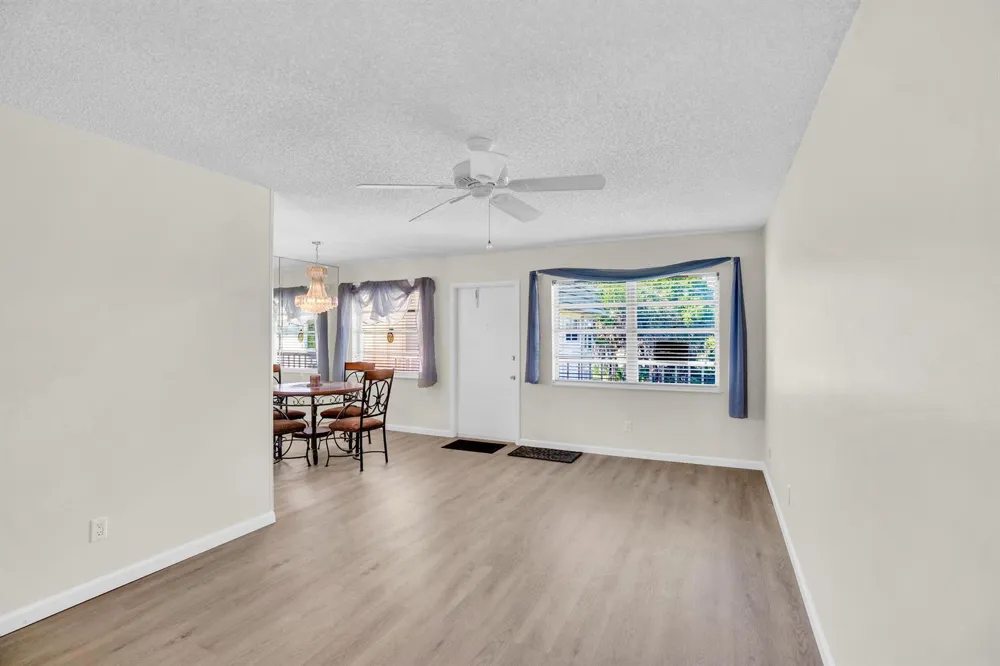 18 Vista Gardens Trail #205 Vero Beach, FL 32962