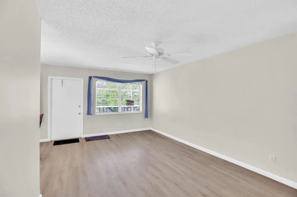 18 Vista Gardens Trail #205 Vero Beach, FL 32962
