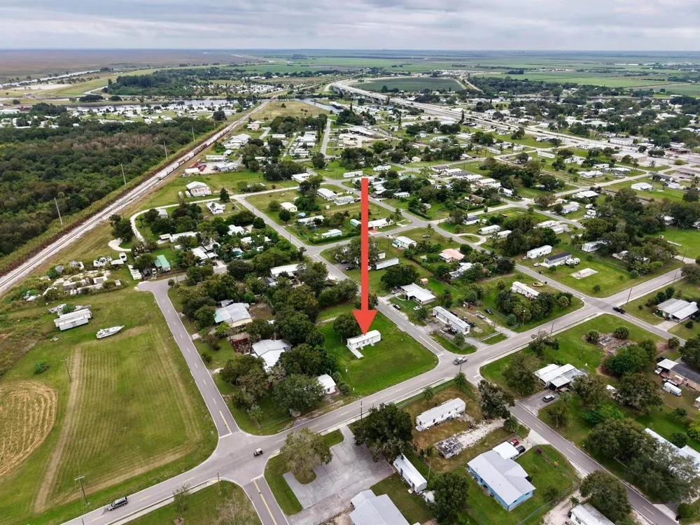 585 NW Avenue D Moore Haven, FL 33471