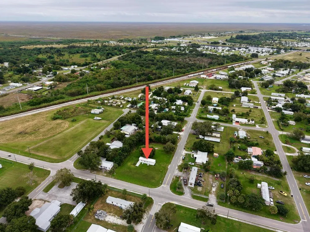 585 NW Avenue D Moore Haven, FL 33471