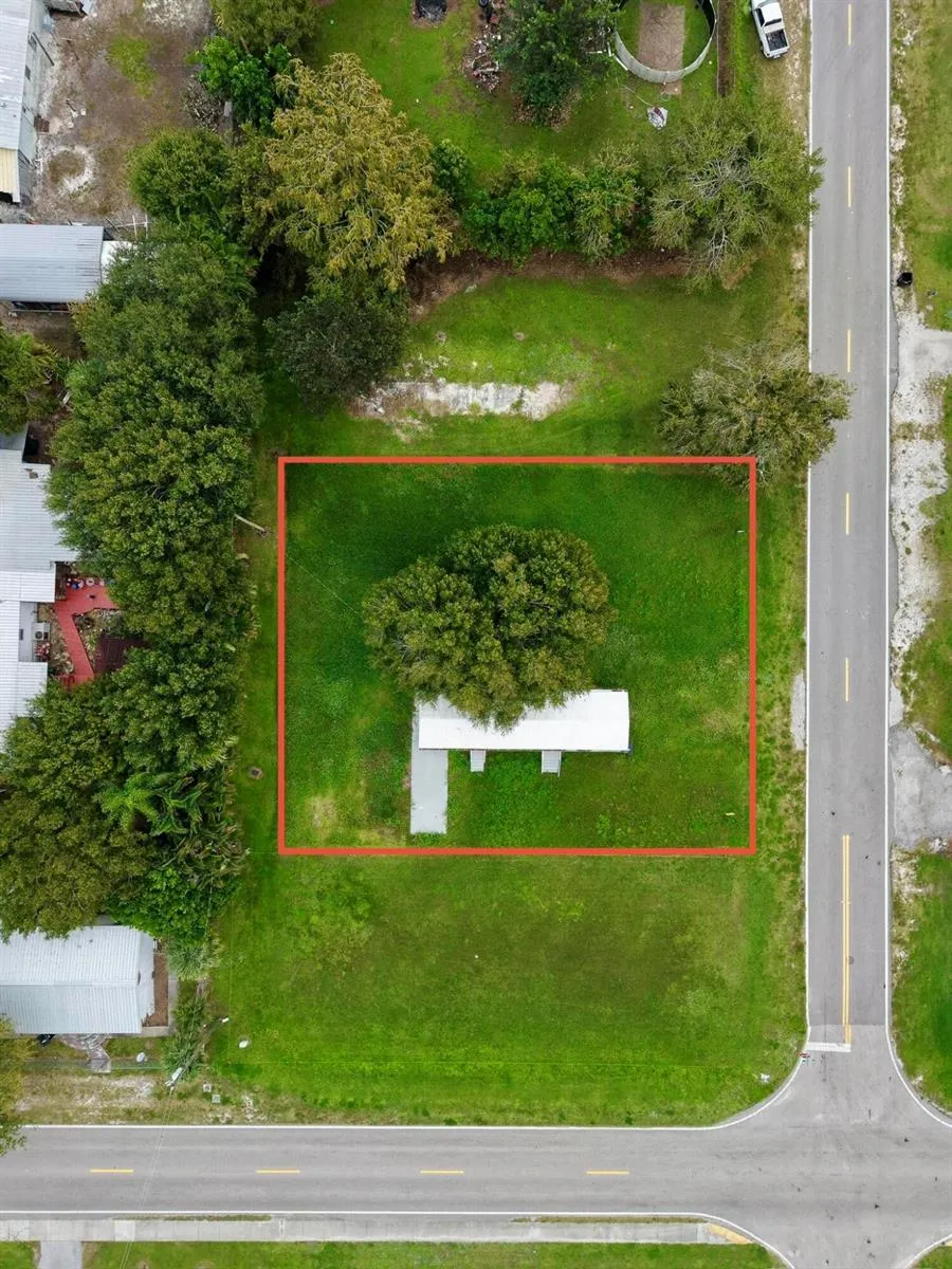 585 NW Avenue D Moore Haven, FL 33471