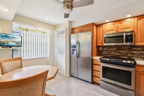 1101 Colony Point Circle #404