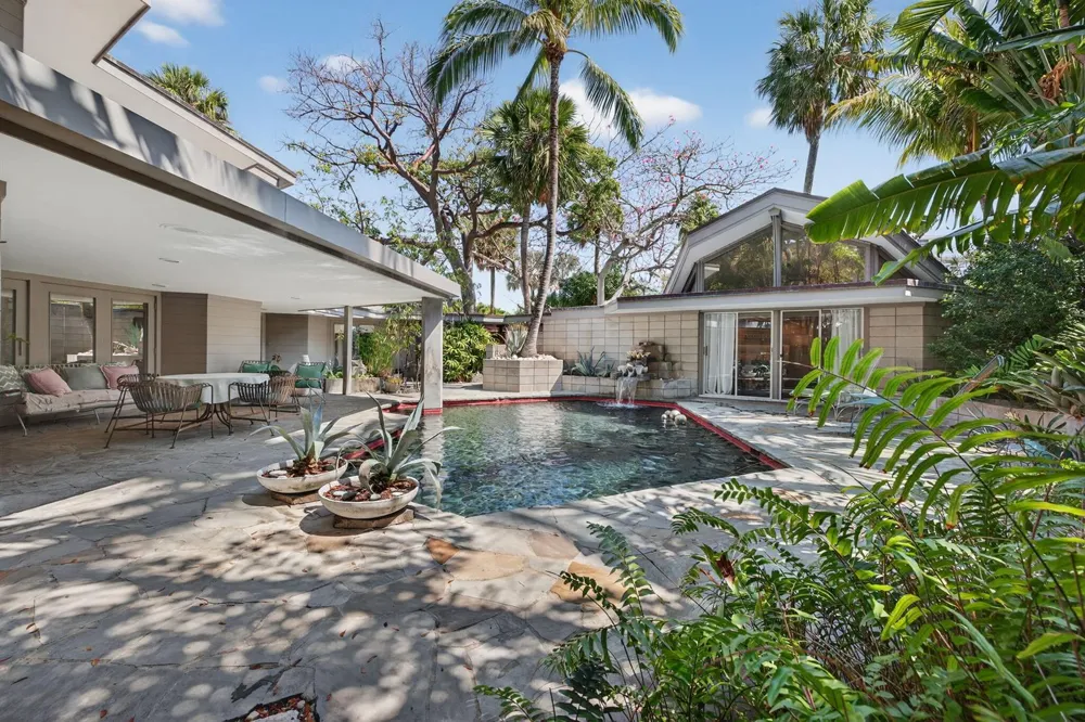 2040 Coral Reef Drive Lauderdale By The Sea, FL 33062