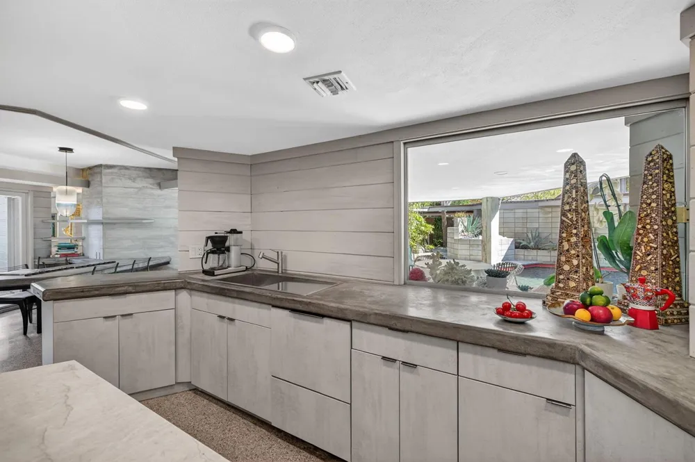 2040 Coral Reef Drive Lauderdale By The Sea, FL 33062