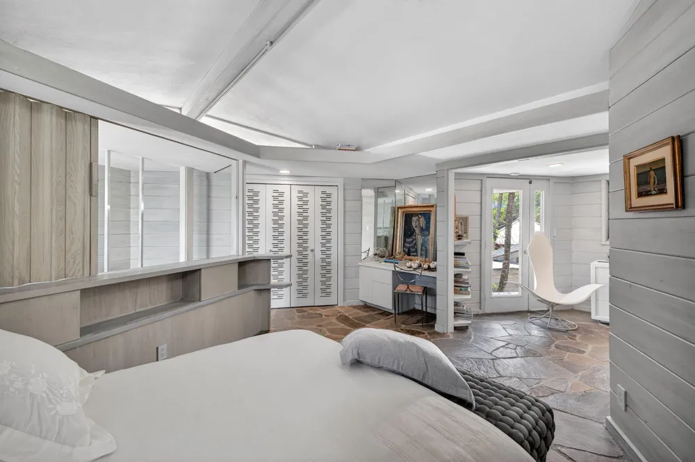 2040 Coral Reef Drive Lauderdale By The Sea, FL 33062