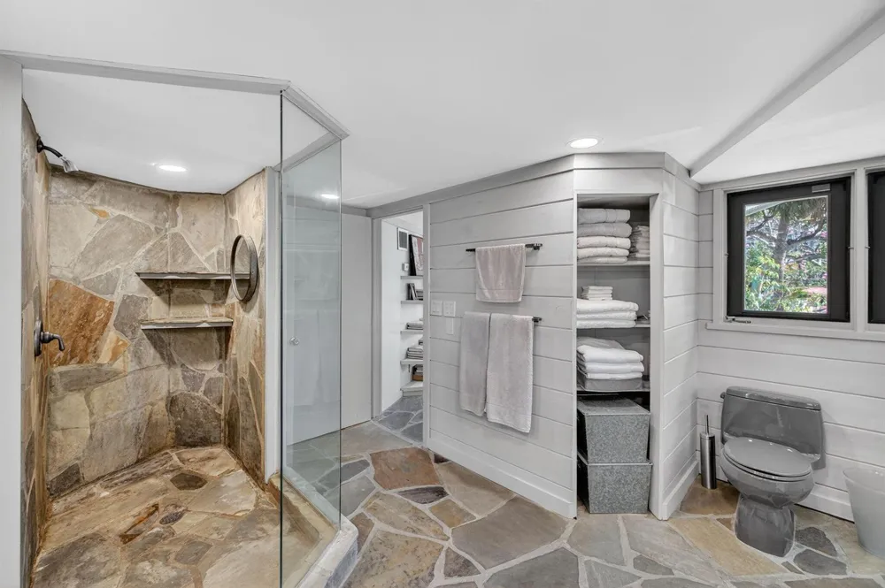 2040 Coral Reef Drive Lauderdale By The Sea, FL 33062