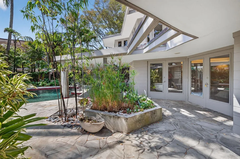 2040 Coral Reef Drive Lauderdale By The Sea, FL 33062