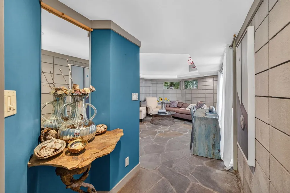 2040 Coral Reef Drive Lauderdale By The Sea, FL 33062
