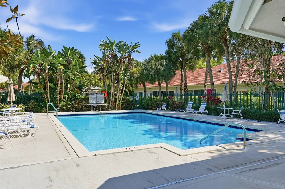 4115 Carriage Drive #P2 Pompano Beach, FL 33069