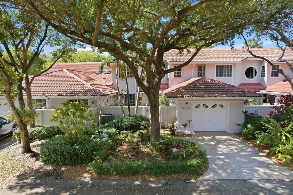4115 Carriage Drive #P2 Pompano Beach, FL 33069
