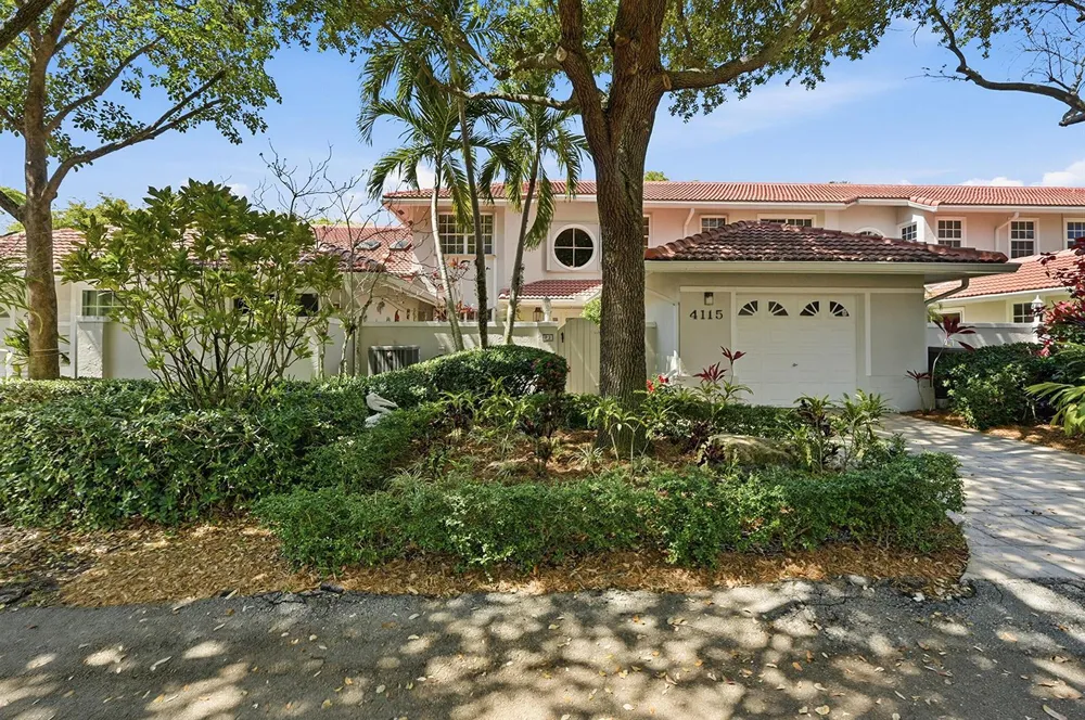 4115 Carriage Drive #P2 Pompano Beach, FL 33069