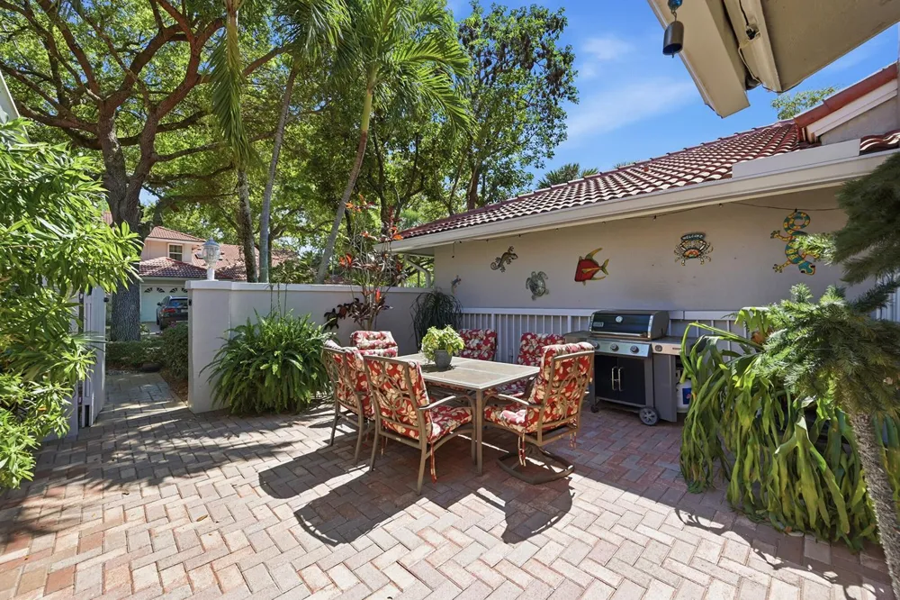 4115 Carriage Drive #P2 Pompano Beach, FL 33069