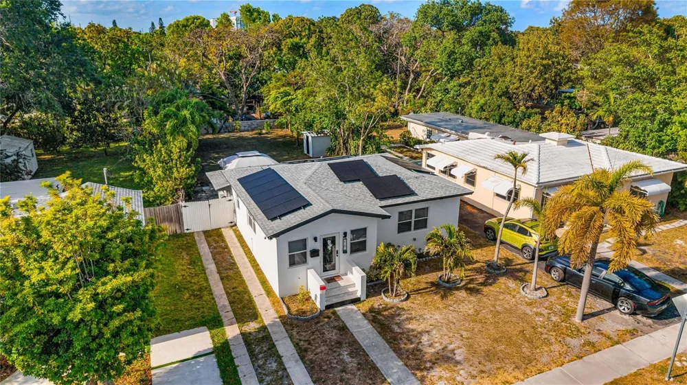 218 SW 7th Street Dania Beach, FL 33004